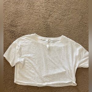 Lululemon NWOT crop white t size 8